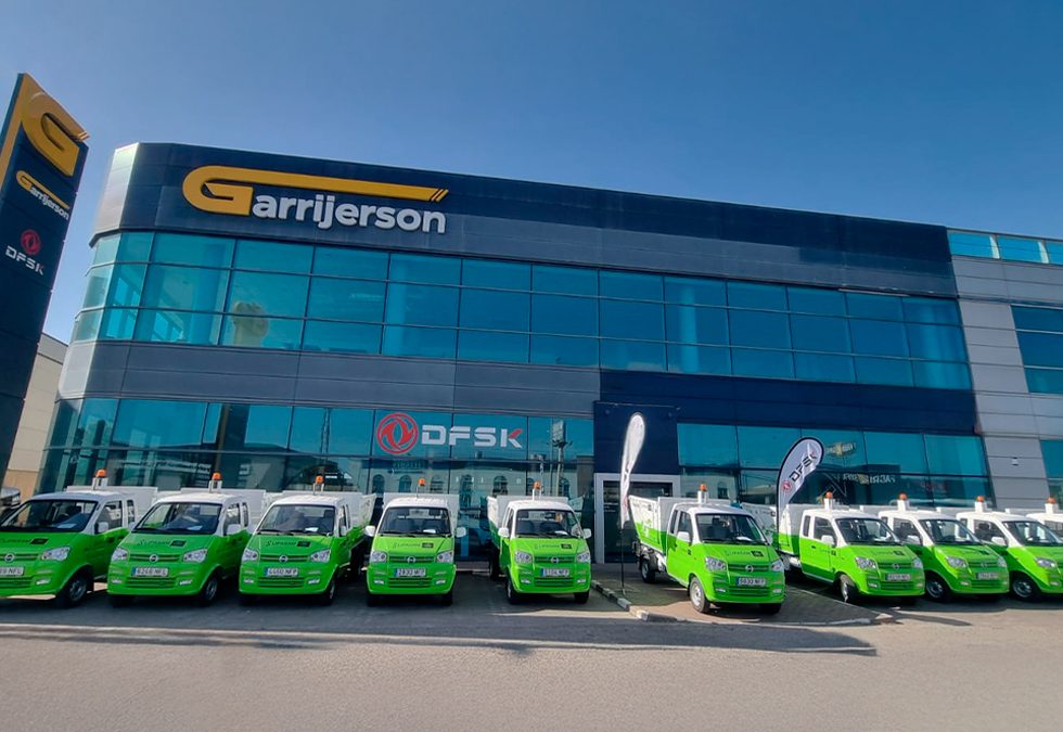 Vehículos DFSK K01H entregados a LIPASAM en Sevilla listos para servicios de limpieza urbana